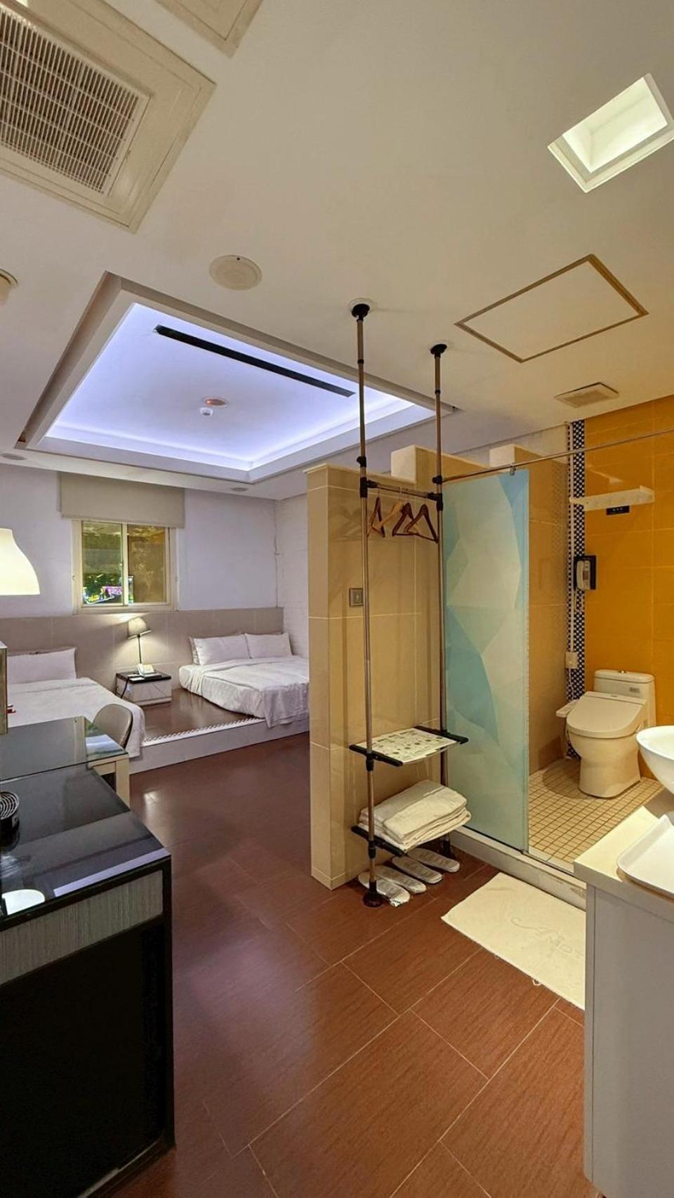 King Motel王者 桃園市旅館177號 Εξωτερικό φωτογραφία